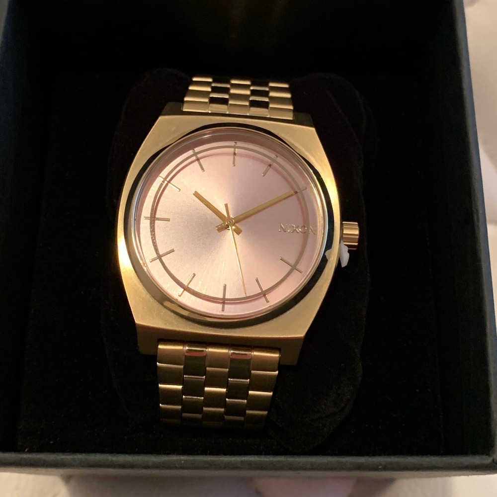 Nixon Watch